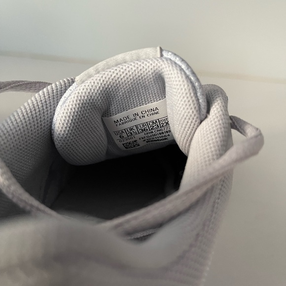 Reebok Women’s Trainer - Picture 8 of 8